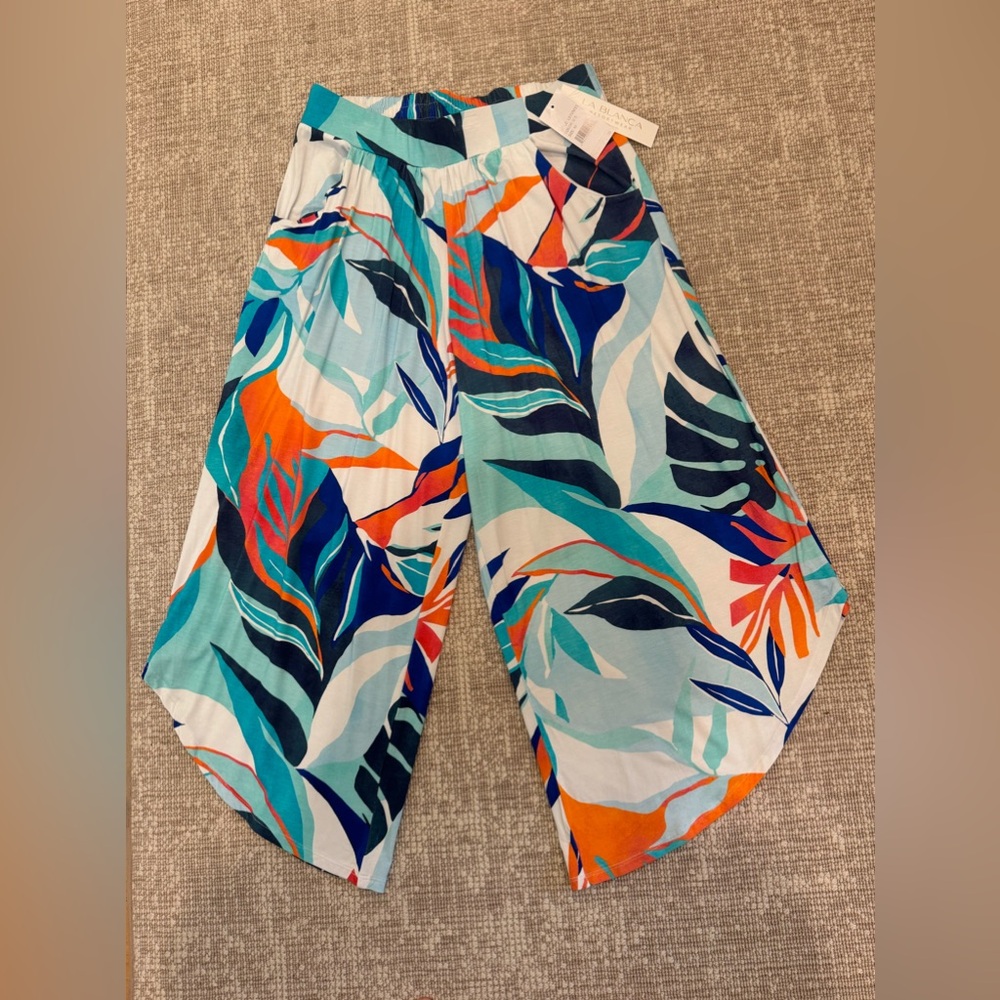 Beach/ resort wide-leg pants. Soft, stretchy, comfy, cute.